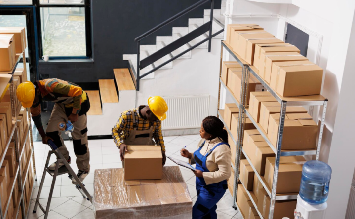 Service de garde-meuble, France<br>Espace de stockage, France<br>Déménagement, France